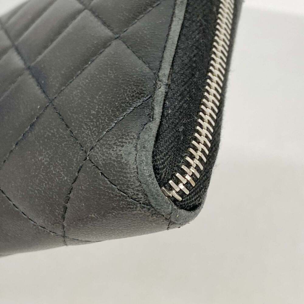 CHANEL Black Lambskin Leather Wallet - Picture 5 of 9